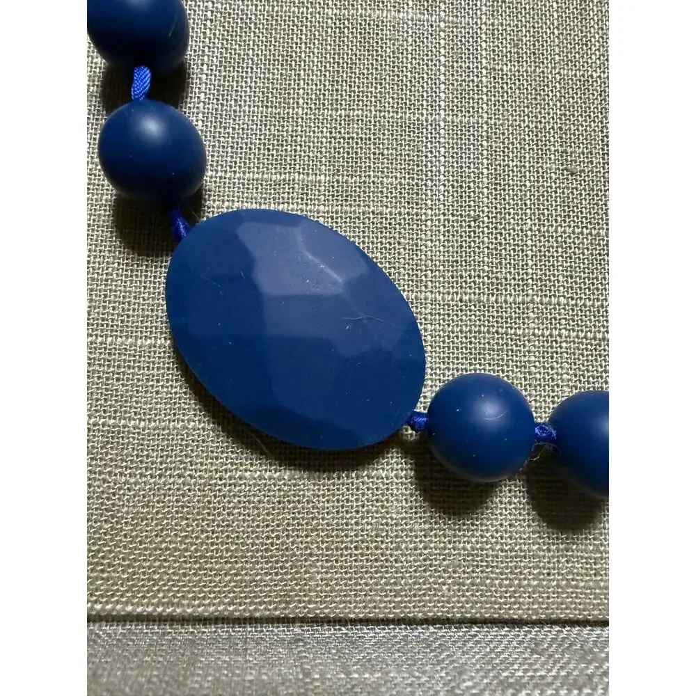 Chewbeads Perry Necklace Blue Silicone Teething  Safe BPA Free Mom Jewelry